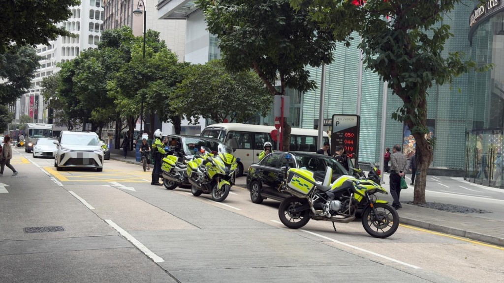 警方港島總區昨日（3月18日）舉行交通日。