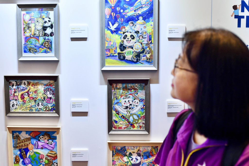 得獎作品呈現各國的國寶動物,包括中國大熊貓、印尼科莫多龍、圭亞那美洲豹等。 得獎作品呈現各國的國寶動物,包括中國大熊貓、印尼科莫多龍、圭亞那美洲豹等。