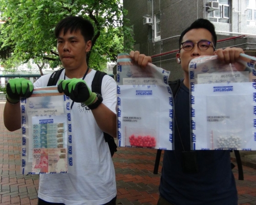 警方檢獲65粒海洛英。