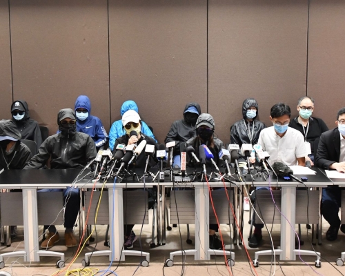 部分被拘留港人的家屬。資料圖片