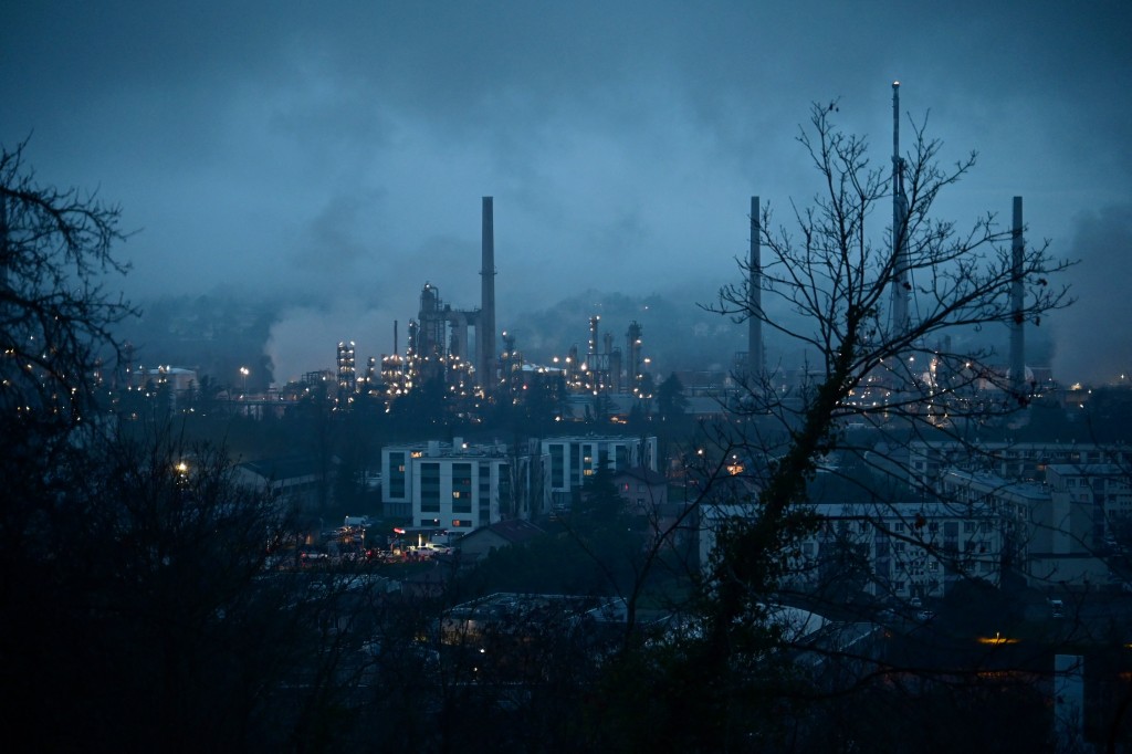 法國里昂附近化工廠爆炸 4人受傷其中3人重傷。法新社