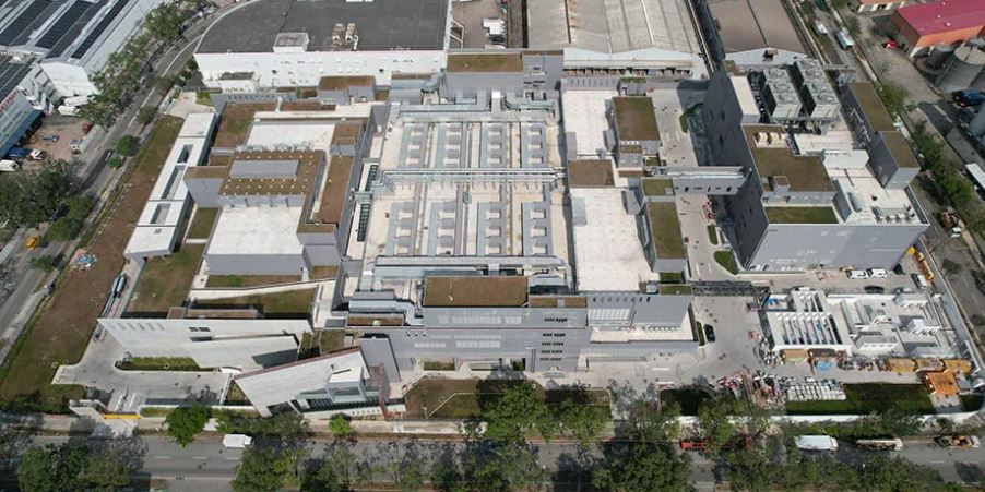 佔地3公頃的元朗用地毗鄰元朗創新園及園內的微電子中心(見圖)，元朗創新園由香港科技園公司營運及管理。科技園網頁