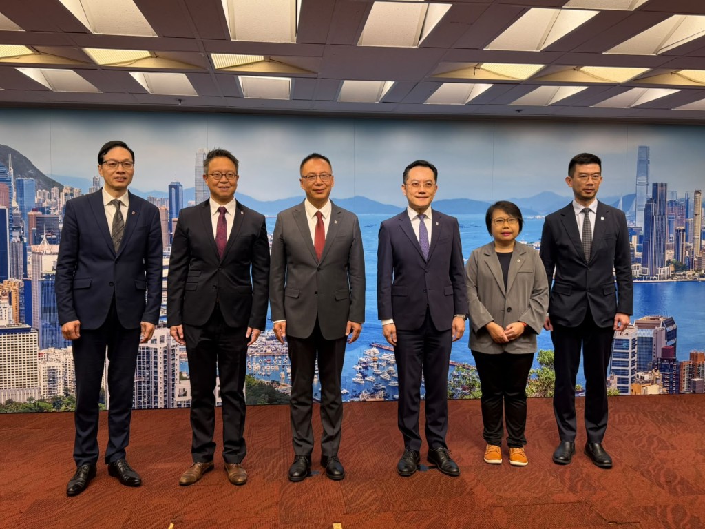 衞生署今年內會成立香港藥物及醫療器械監管中心,署方代表介紹中心未來發展方向。 衞生署今年內會成立香港藥物及醫療器械監管中心,署方代表介紹中心未來發展方向。