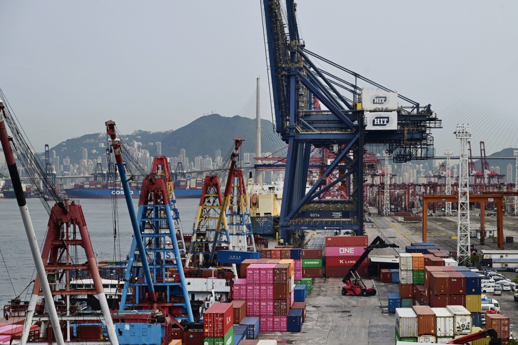8月份輸往亞洲的整體出口貨值按年上升12.6%。資料圖片 8月份輸往亞洲的整體出口貨值按年上升12.6%。資料圖片