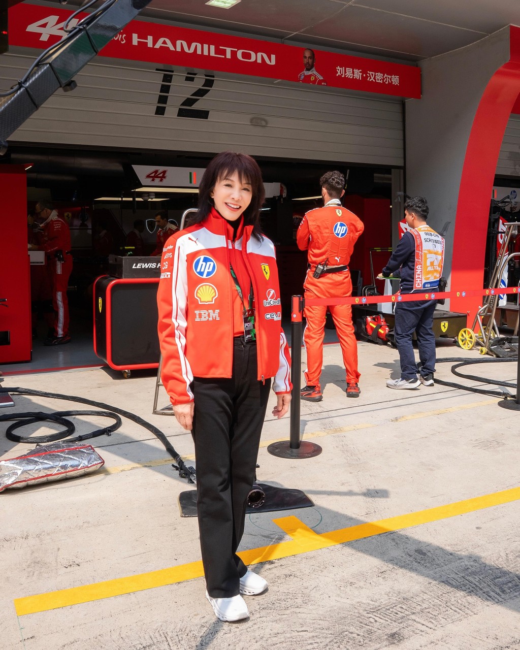 Do 姐上海之行並參觀Shell 上海技術中心科研設施及實驗室。