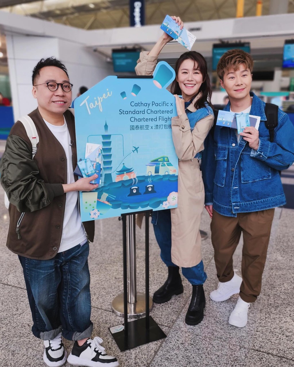 黄翠如于IG分享照片的同时亦留言：「好新鲜的组合，旅游节目MODE，来了。」