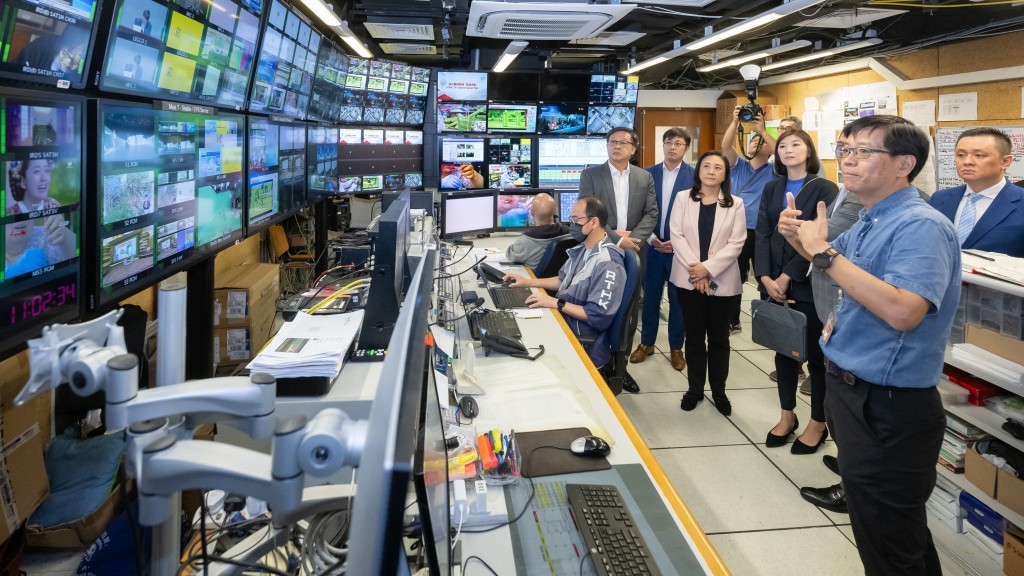 立法會資訊科技及廣播事務委員會今日（16日）參觀香港電台，以加深議員對公共廣播機構工作的認識。