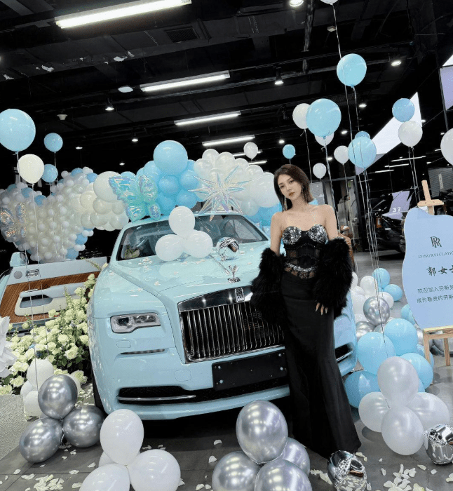 網紅郭美美因違反微博社區條例被封號。微博@郭美May努力努力