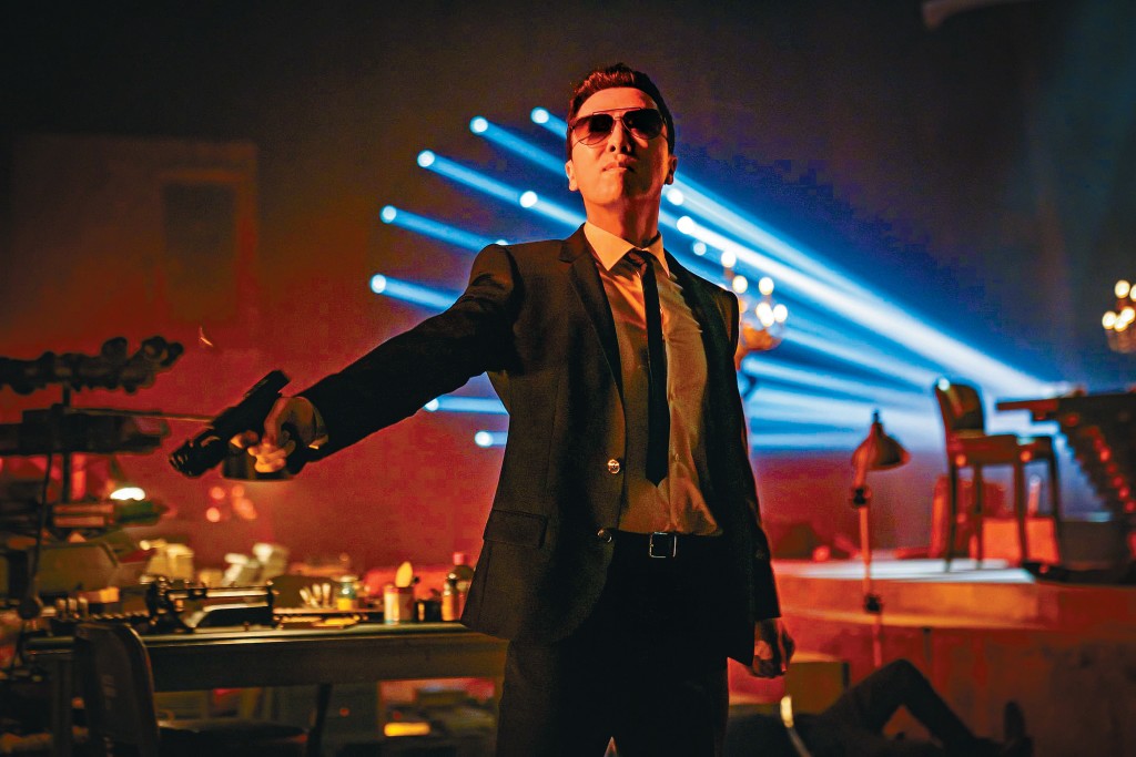 甄子丹延续杀手祈恩的故事，更缔造历史，成为荷里活大制作中首位自导自演的华裔演员。