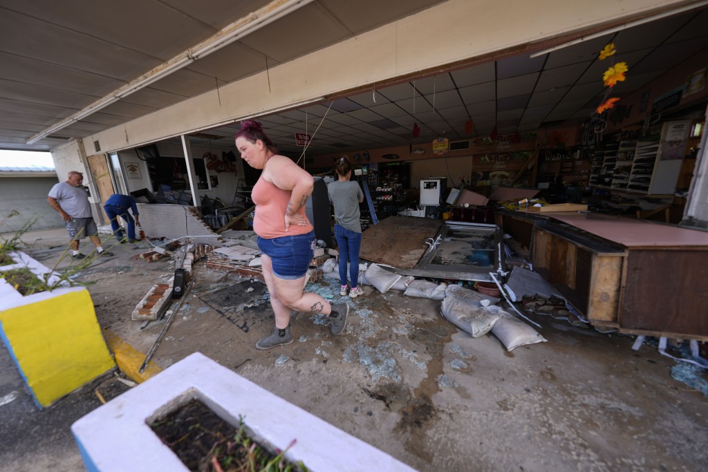 颶風海倫妮在美國已引致至少44人死亡。 路透社