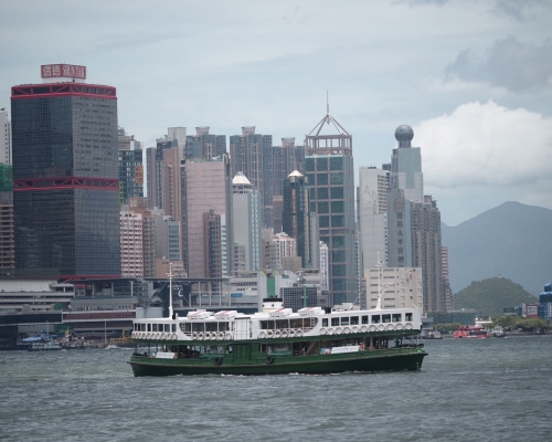 董建華要讓下一代意識到香港家門口有中國這個巨大巿場。