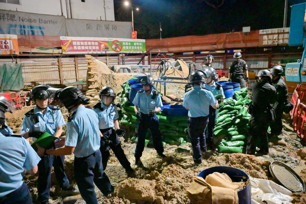 警員在現場協助。fb香港警察 警員在現場協助。fb香港警察