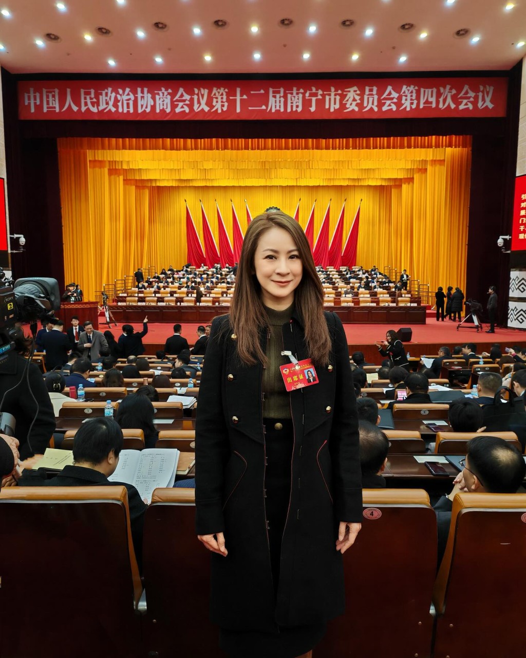 李焯宁昨日（29日）在IG分享南宁市政协会议顺利开幕的照片。  ​