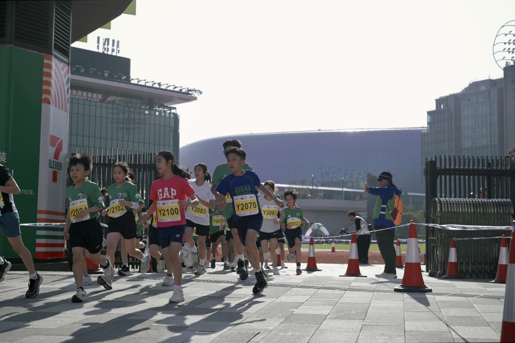 現時馬拉松賽道較多斜路。資料圖片