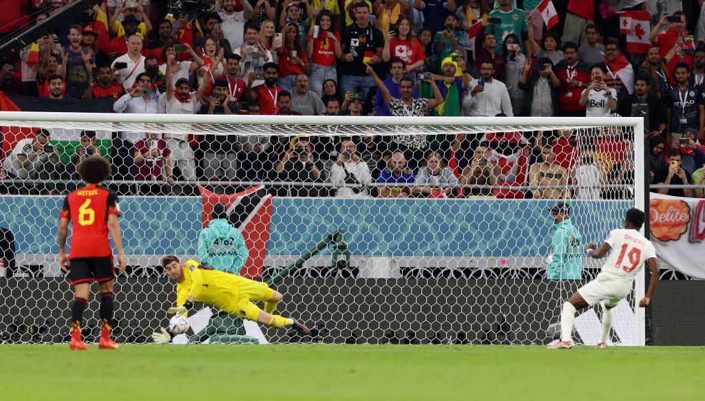 今届世界杯三十一球十二码，门将成功扑救率高达三成五。Reuters