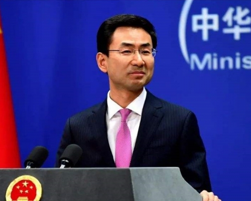 外交部發言人耿爽呼籲美國張開雙臂歡迎中國企業及學生。網上圖片