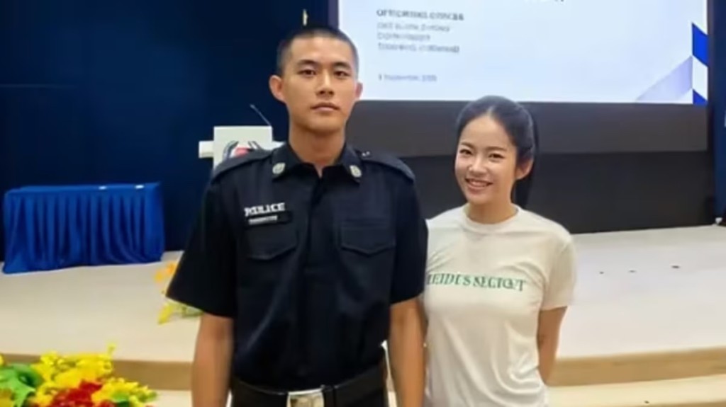 Claudia分享与18岁大儿子的合照引发热议。 @claudia9dbrow / IG Claudia分享与18岁大儿子的合照引发热议。 @claudia9dbrow / IG