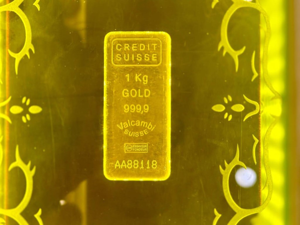 每塊金磚均持有獨立編號。網上圖片