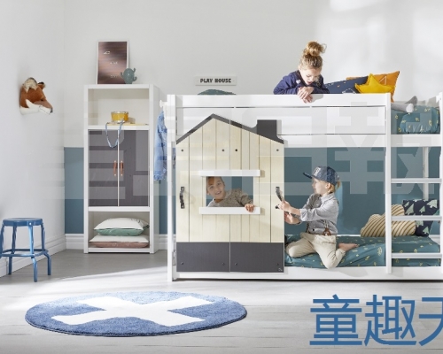 將軍澳中心新開設Tavolo Kids Living，引入來自世界各地的多功能兒童家具，圖為Lifetime Multi-bunkbed，以100%松木製成，配合圖中屋子等外型的活動趟板，增添樂趣，劃分出兒童的私人空間，產品更屬丹麥限量版。