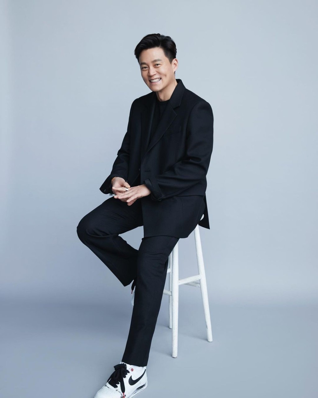李瑞鎮向來官仔骨骨,很難想像他破格造型。