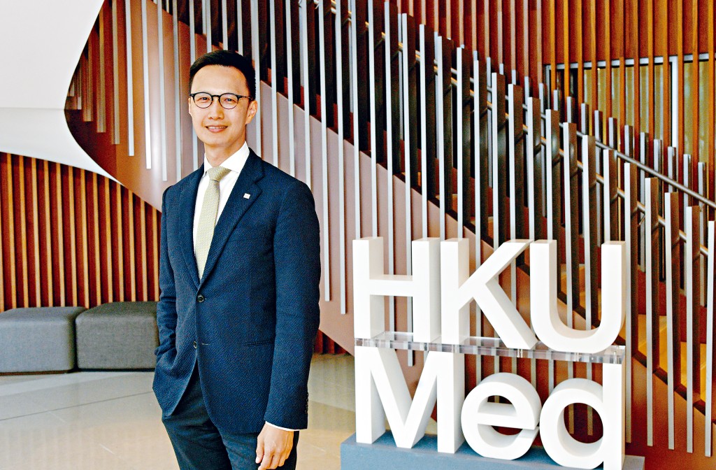 關日康指，港大醫學院近期與英國劍橋大學合作，容許學生在未持有學士學位的情況下修讀碩士。