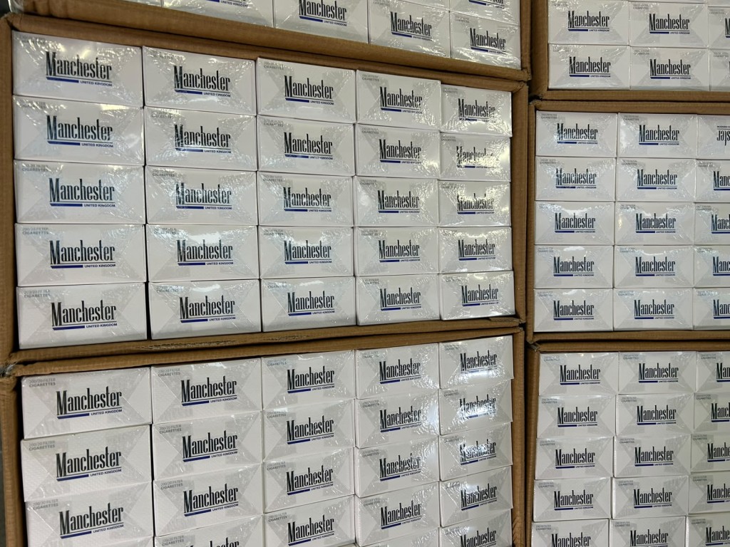 涉案私煙主要涉及一個品牌。曾志恆攝 涉案私煙主要涉及一個品牌。曾志恆攝