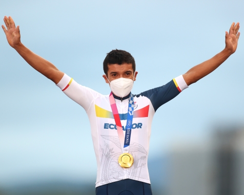 卡拉柏斯以6小时5分钟26秒夺金。Reuters