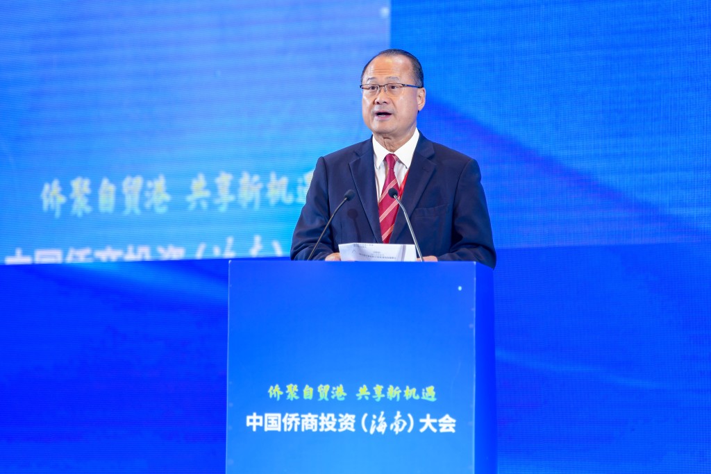 全国政协常委、香港中华总商会会长蔡冠深。中新社