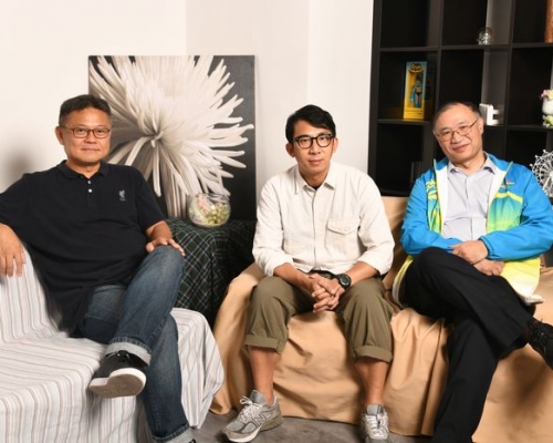 三位大細路父親,以不同超級英雄,剖析教養之道。左起:親子專欄作家蔡銘理、慕光英文書院校長梁超然和愛秩序灣官立小學校長崔家祥。