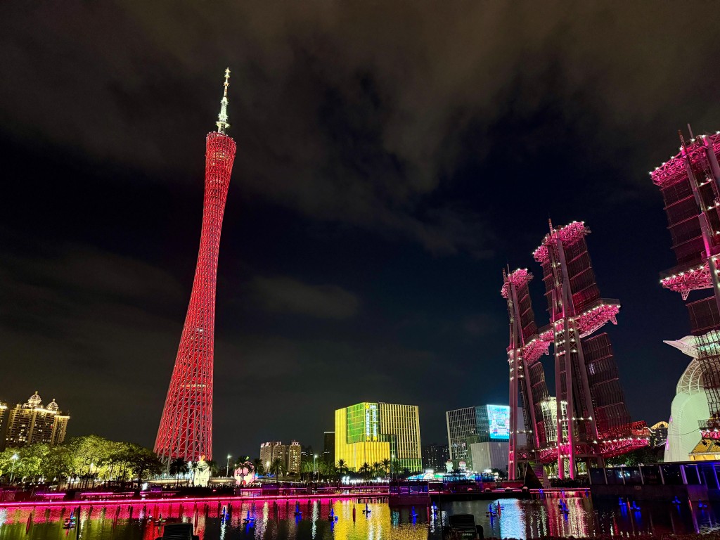 廣州塔換新裝迎全運。楊功煜攝 廣州塔換新裝迎全運。楊功煜攝