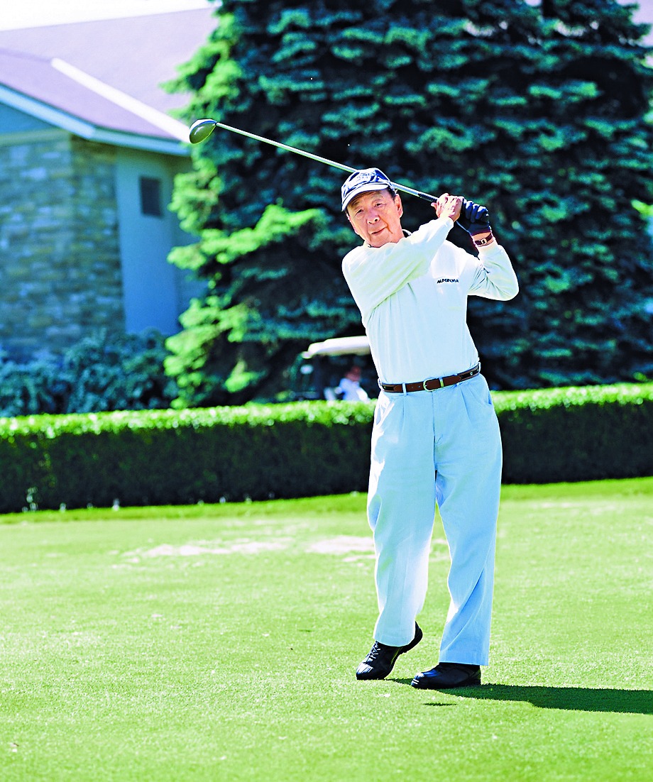 呂志和年過九十依然思路清晰，他笑言秘訣在於常做運動。