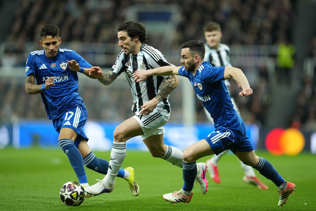 東拿利4分鐘為紐卡素開紀錄。美聯社