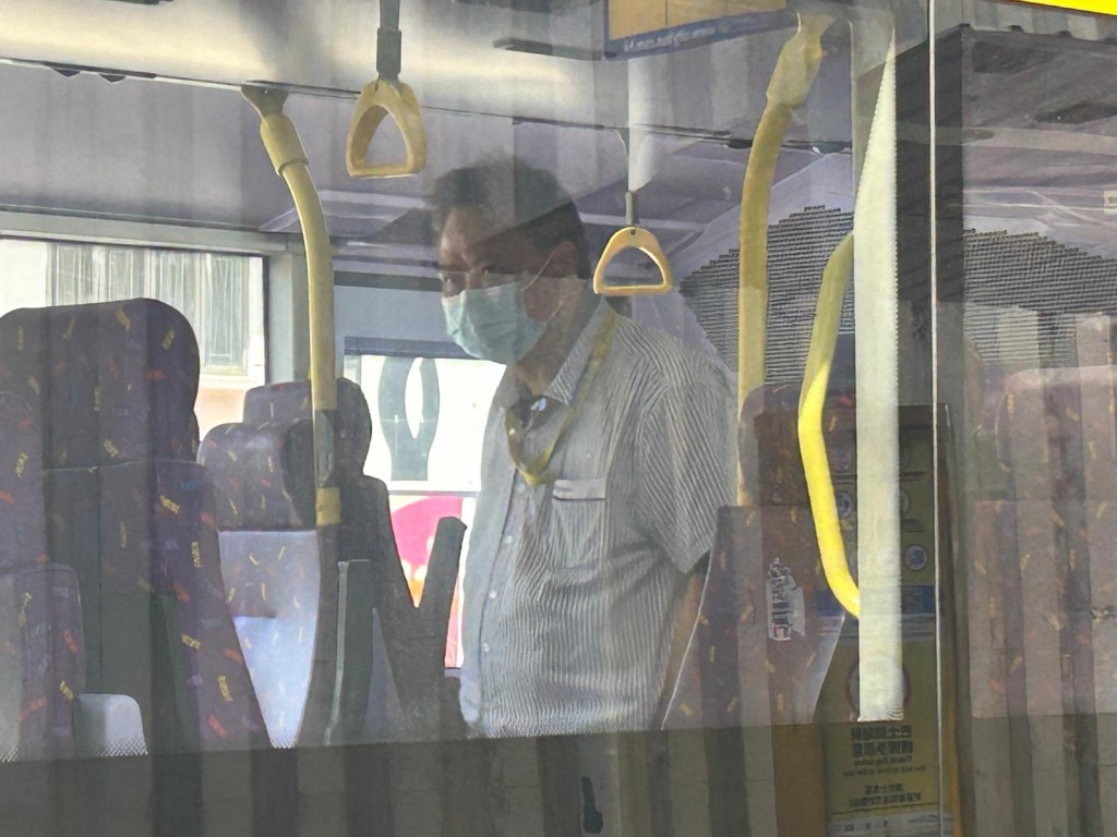 巴士車長協助警方調查。 巴士車長協助警方調查。
