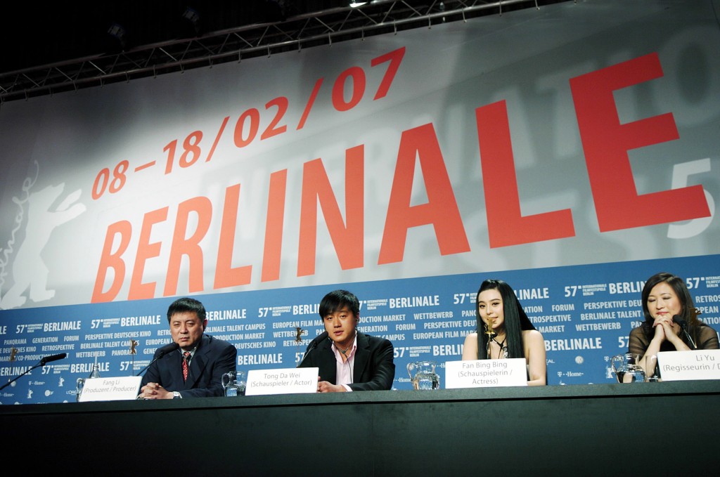 范冰冰曾在2007年，與佟大為等出席柏林電影節。