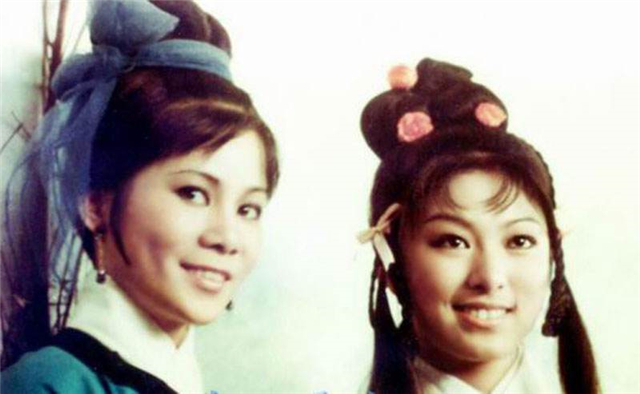 张敏婷（左）于1976年佳视剧《神雕侠侣》饰演李莫愁。