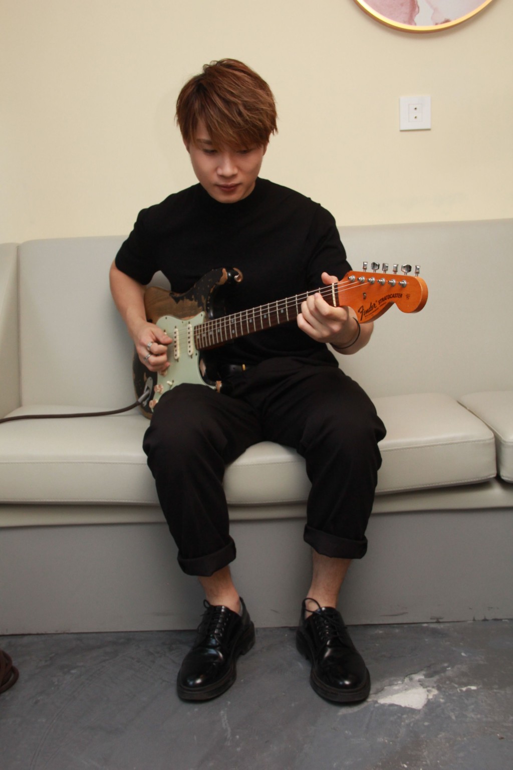 Michael C最愛彈結他，其實佢仲識彈鋼琴。