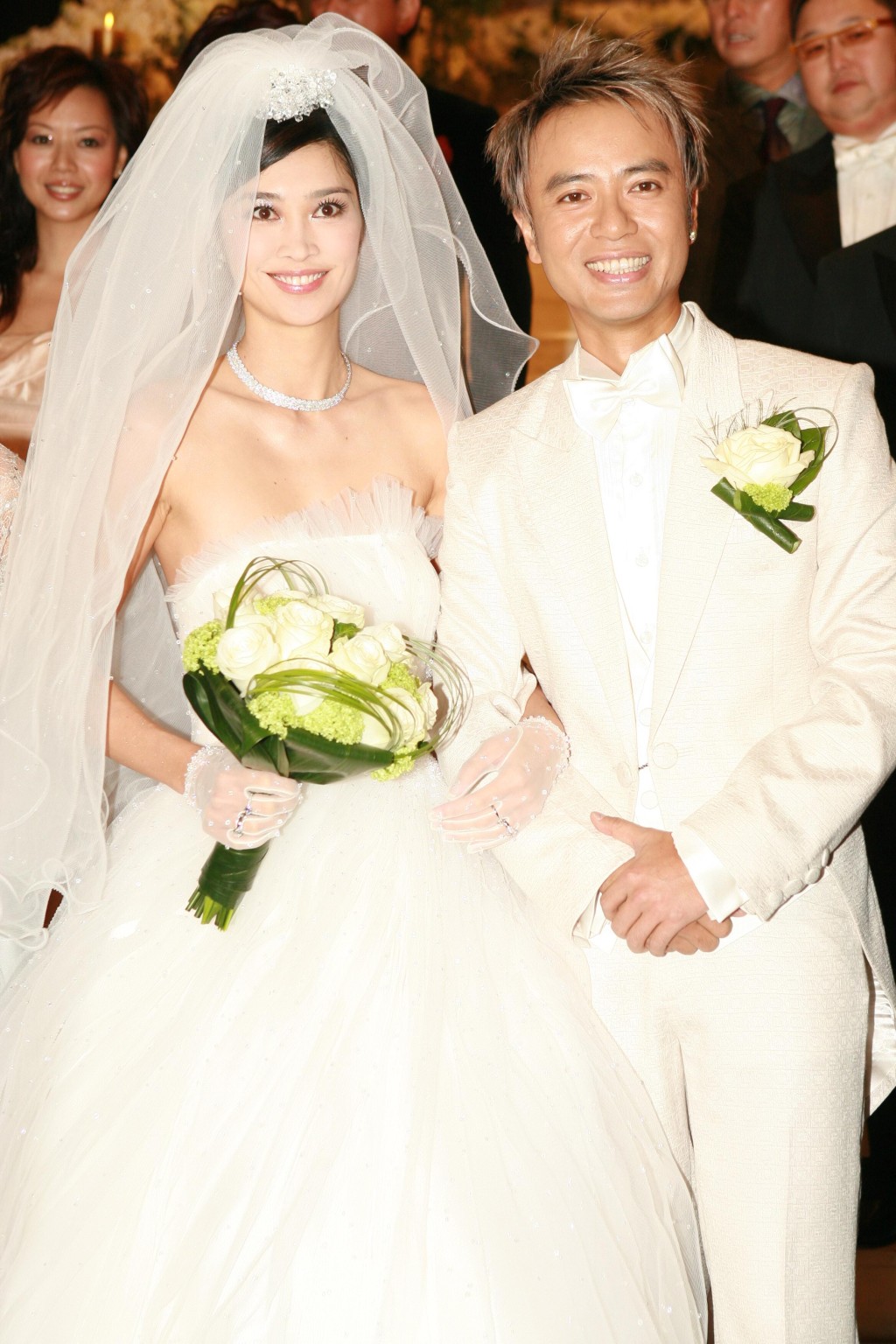盧淑儀2006年嫁給李克勤。