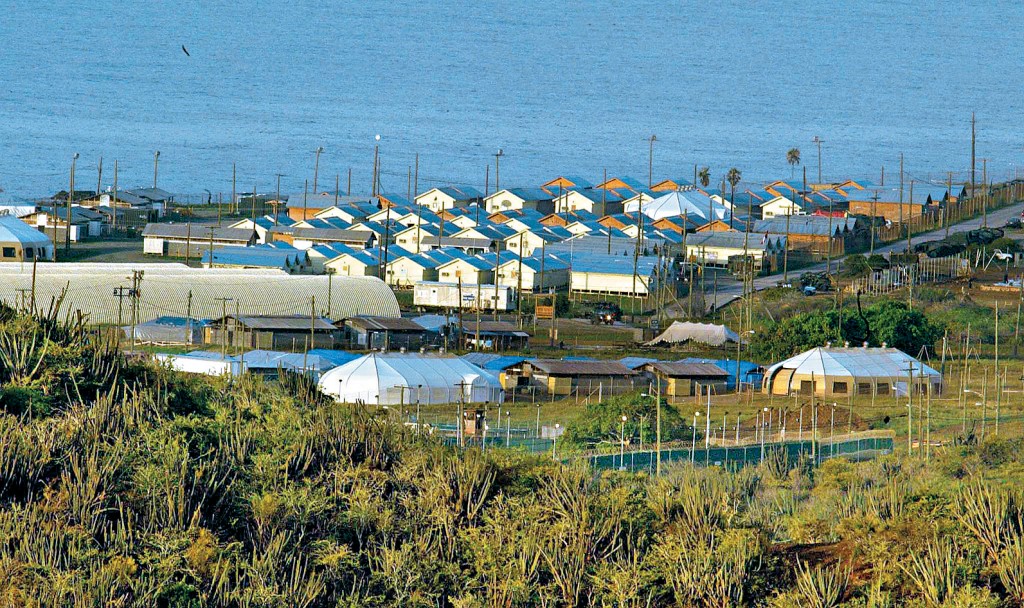 关塔那摩基地是美国长期向古巴租用的海军基地。