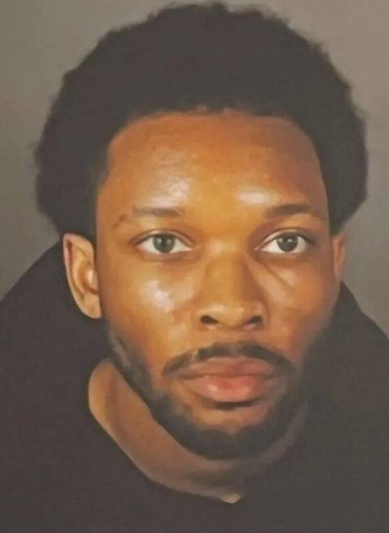 D4vd涉於去年4月在寓所以利器殺害Celeste，因女方威脅公開二人的不當性關係。