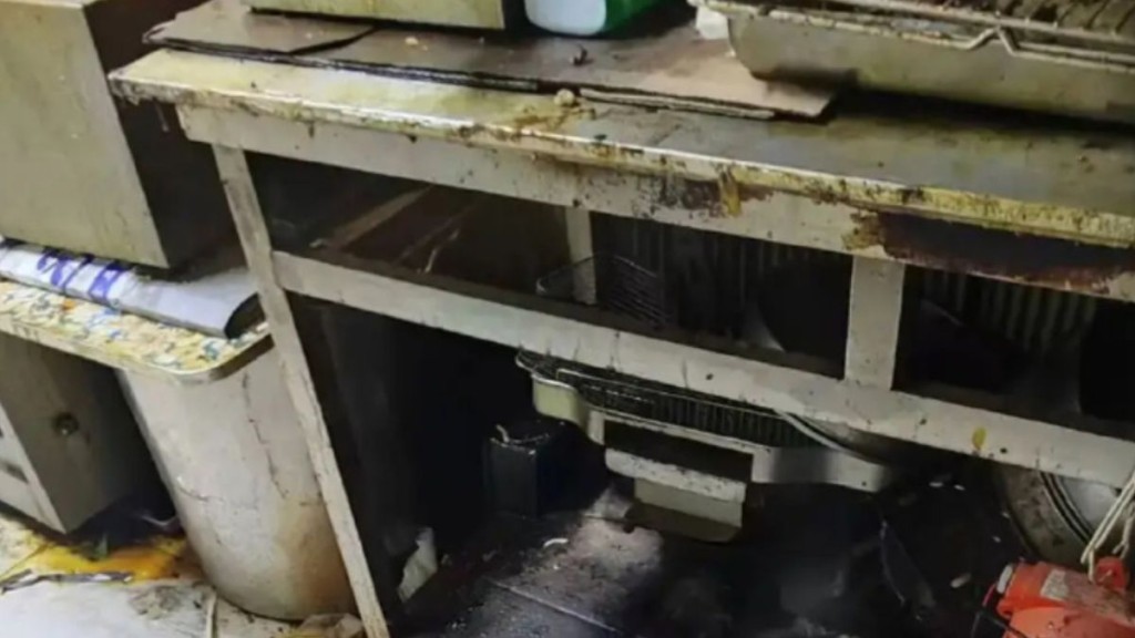 因涉及幽靈外賣問題，拼多多、美團、京東、餓了麼、抖音、淘寶、天貓7家電商平台被罰36億。