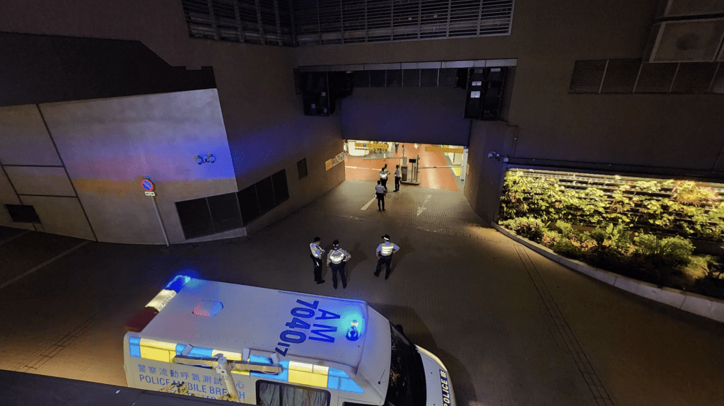警方在一屋苑停車場截獲該名男司機。黎志偉攝