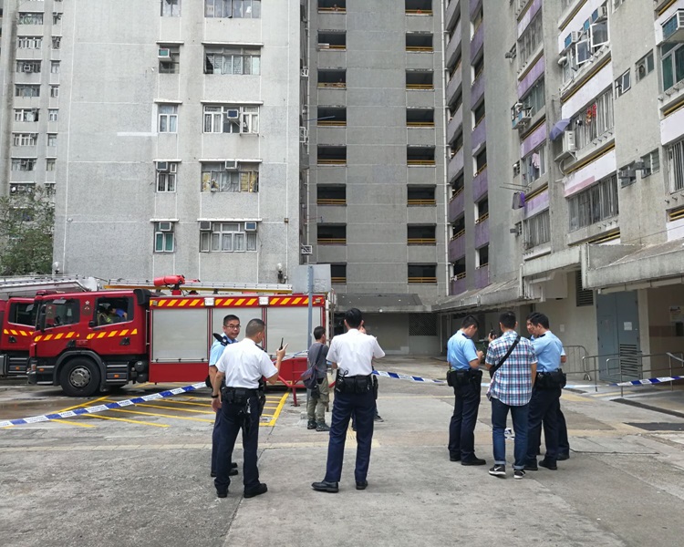 警方及消防到場封鎖調查。梁國峰攝