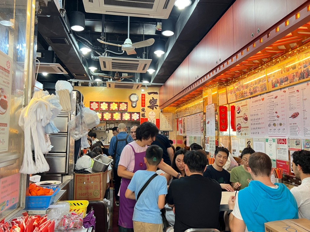她相信用心製作的食品能留住顧客，更霸氣形容自家出品「無人能及」。