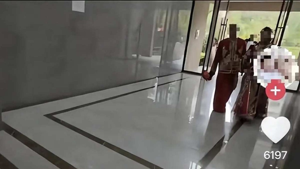 新郎谢某某在婚礼当日因上呼吸道感染，求诊接受输液时离世。