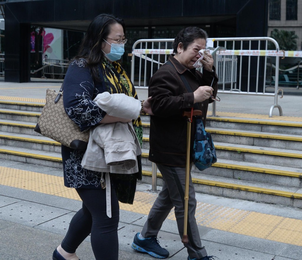 死者家屬不滿被告判刑太輕。陳浩元攝