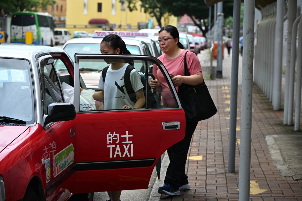 涉及濫收車資、拒載等罪行將被記10分。蘇正謙攝