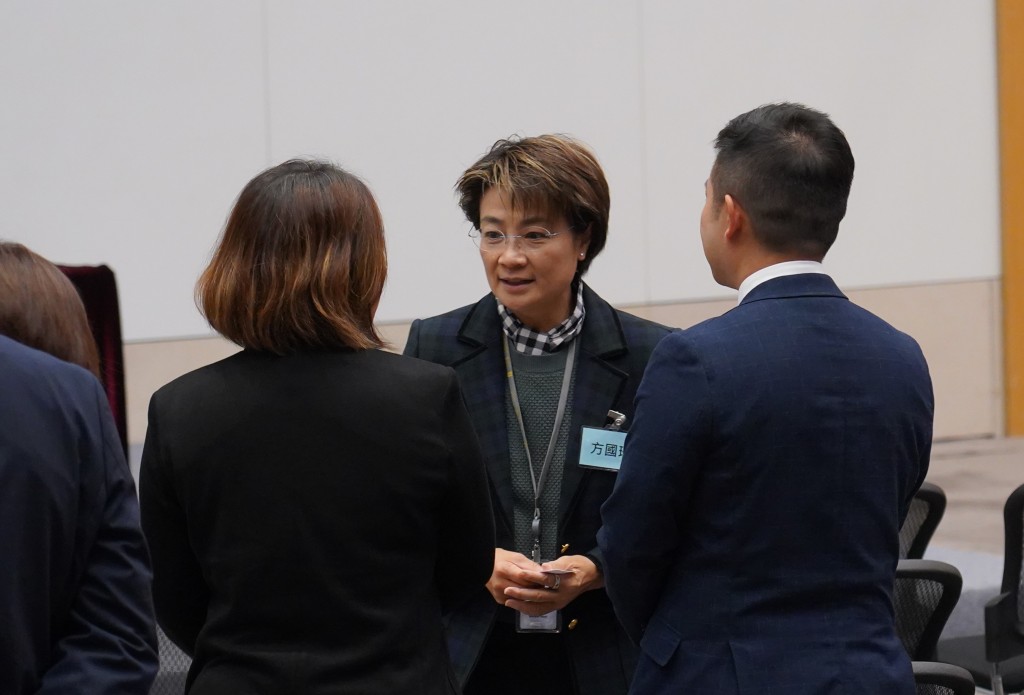 全體90名候任議員有約70人出席,包括方國珊。 全體90名候任議員有約70人出席,包括方國珊。