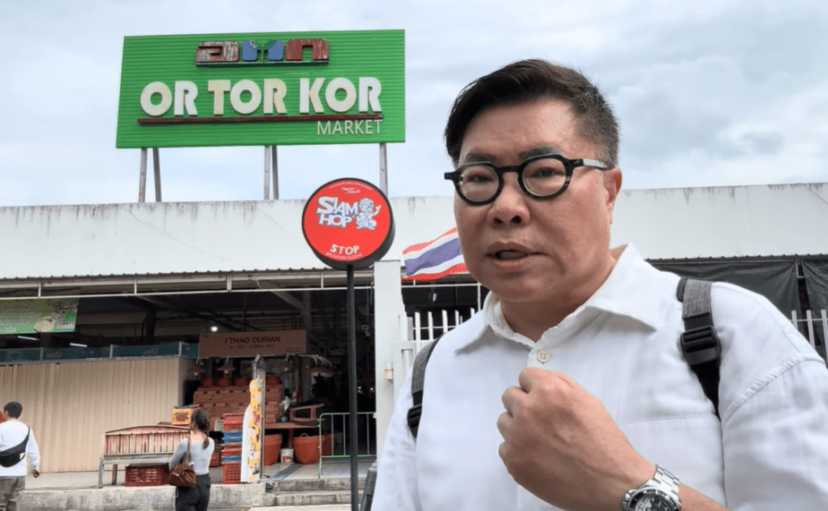 胡慧冲到「Or Tor Kor」市場直擊事發後情況。YouTube@胡慧沖遊泰國