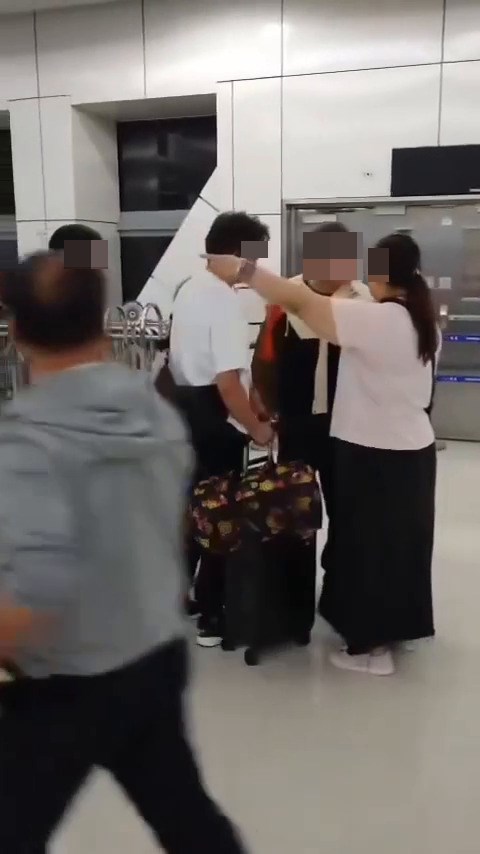 資料來源:Din Dong@facebook香港突發事故報料區及討論區 資料來源:Din Dong@facebook香港突發事故報料區及討論區