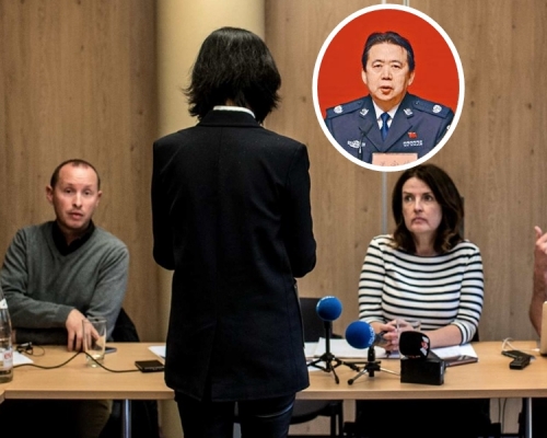 孟宏偉(小圖)妻子Grace Meng(背向者)被指掛空職,年收逾500萬人民幣。
